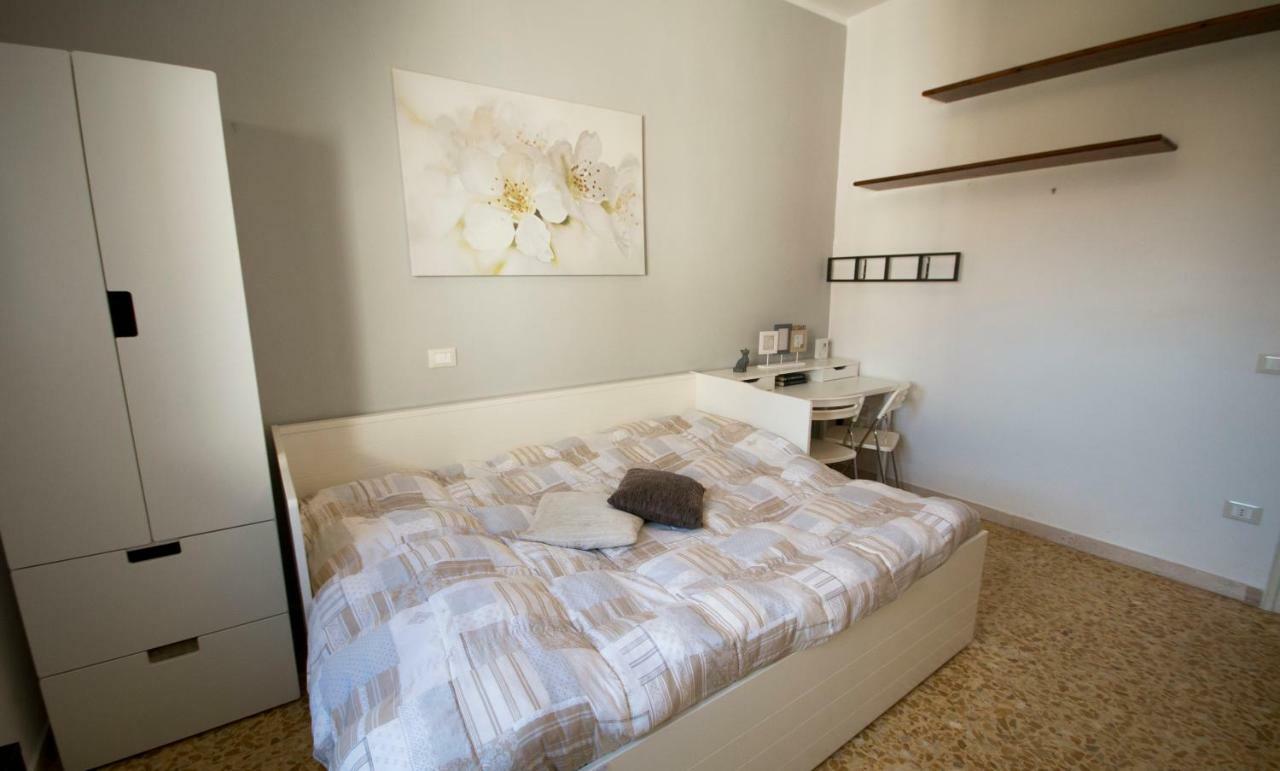 A Casa Di Simone A Viareggio Apartamento Exterior foto